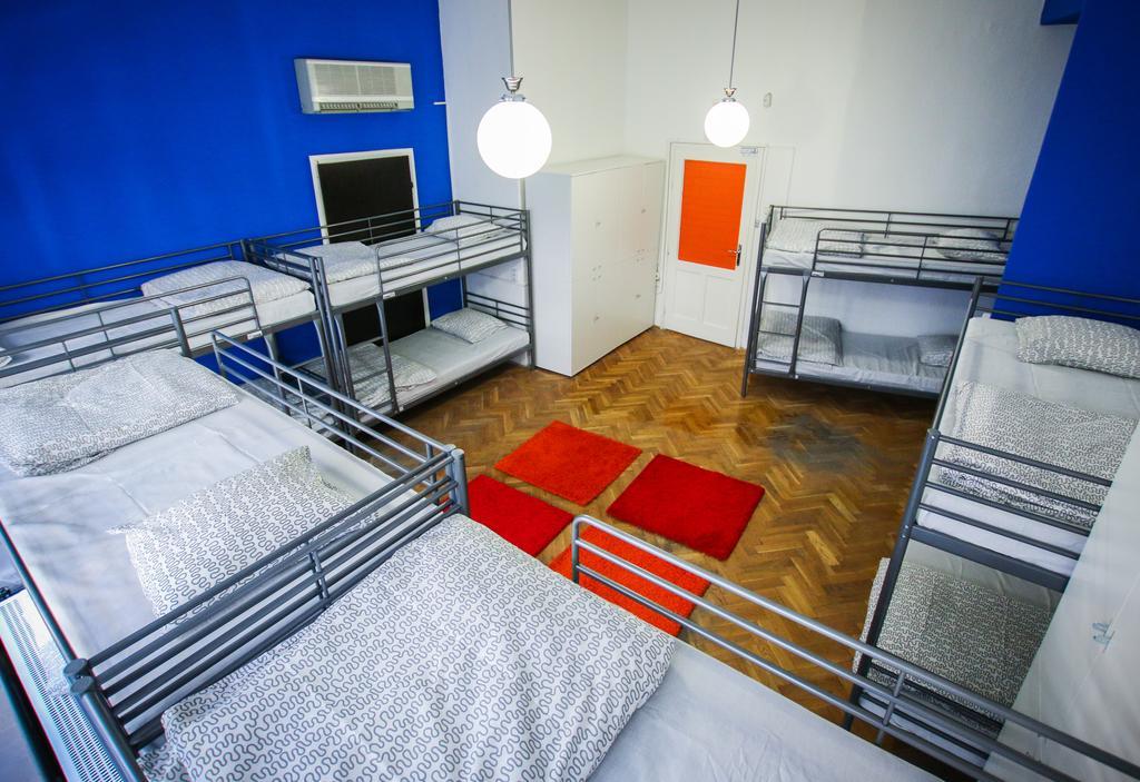 Cooltour Hostel Boedapest Buitenkant foto